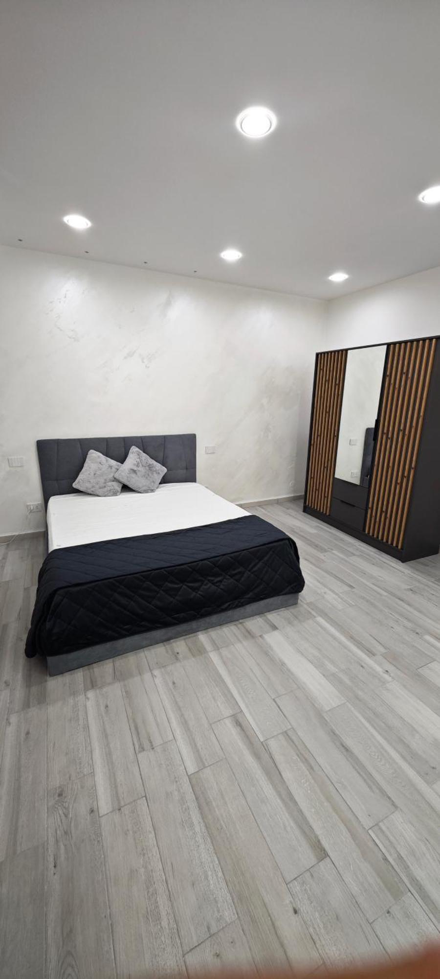 Wonder House Apartment Mirabella Imbaccari Bagian luar foto
