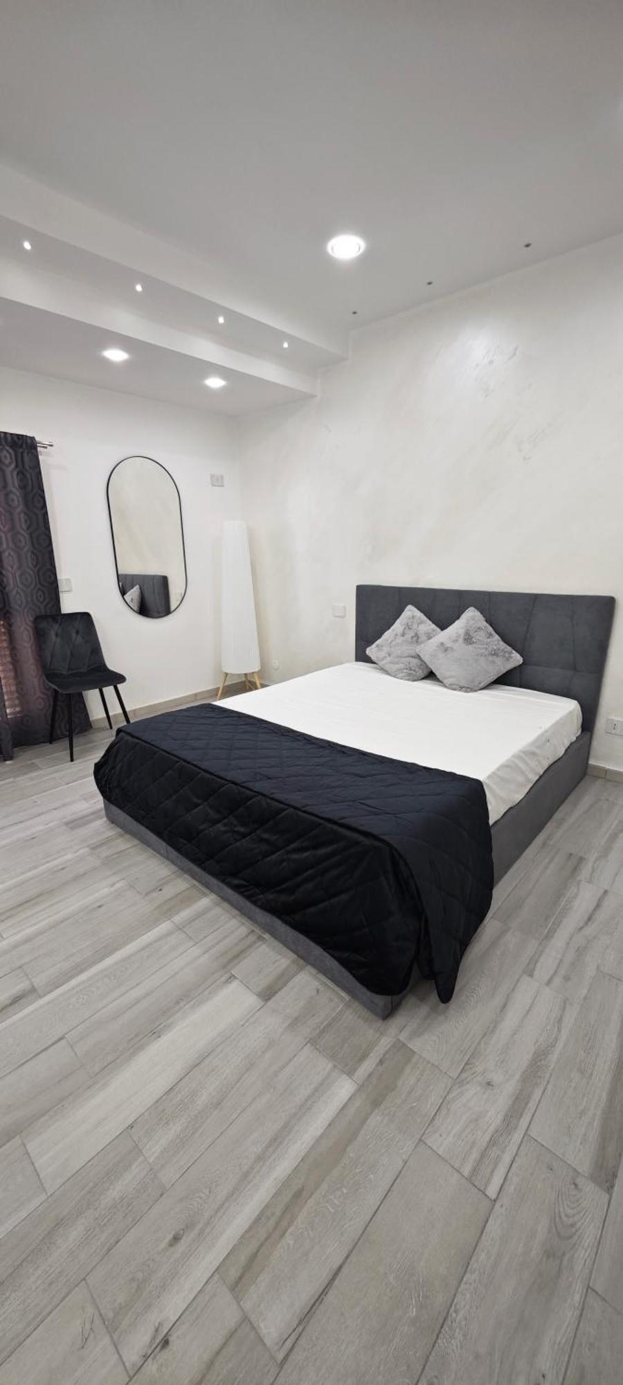 Wonder House Apartment Mirabella Imbaccari Bagian luar foto